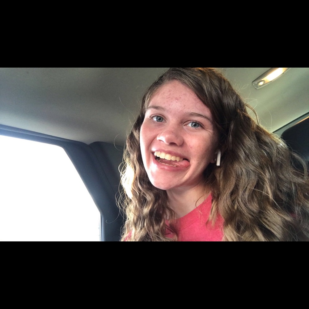 Meet your Posher, Jillian